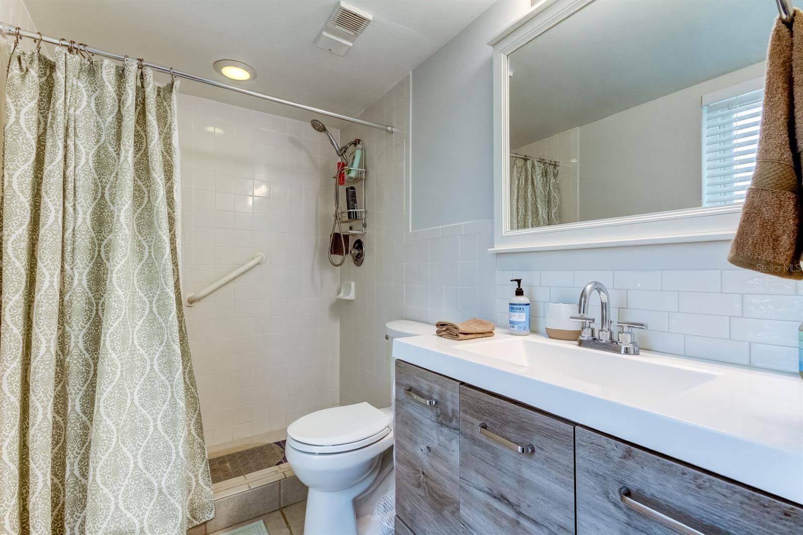 Image 31 of 71 For 90 Highland Avenue 112