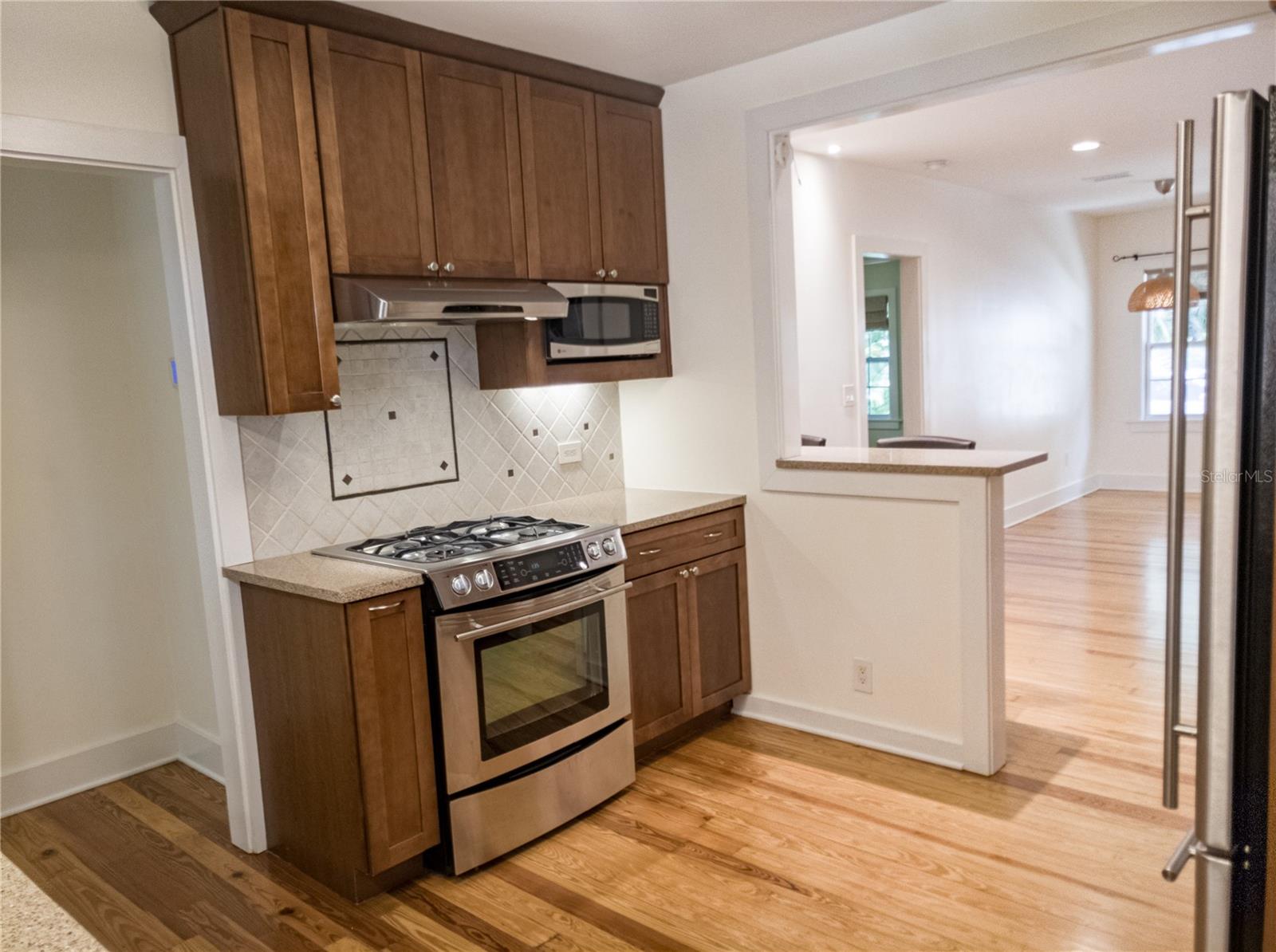 Image 28 of 43 For 515 Wilkie Street