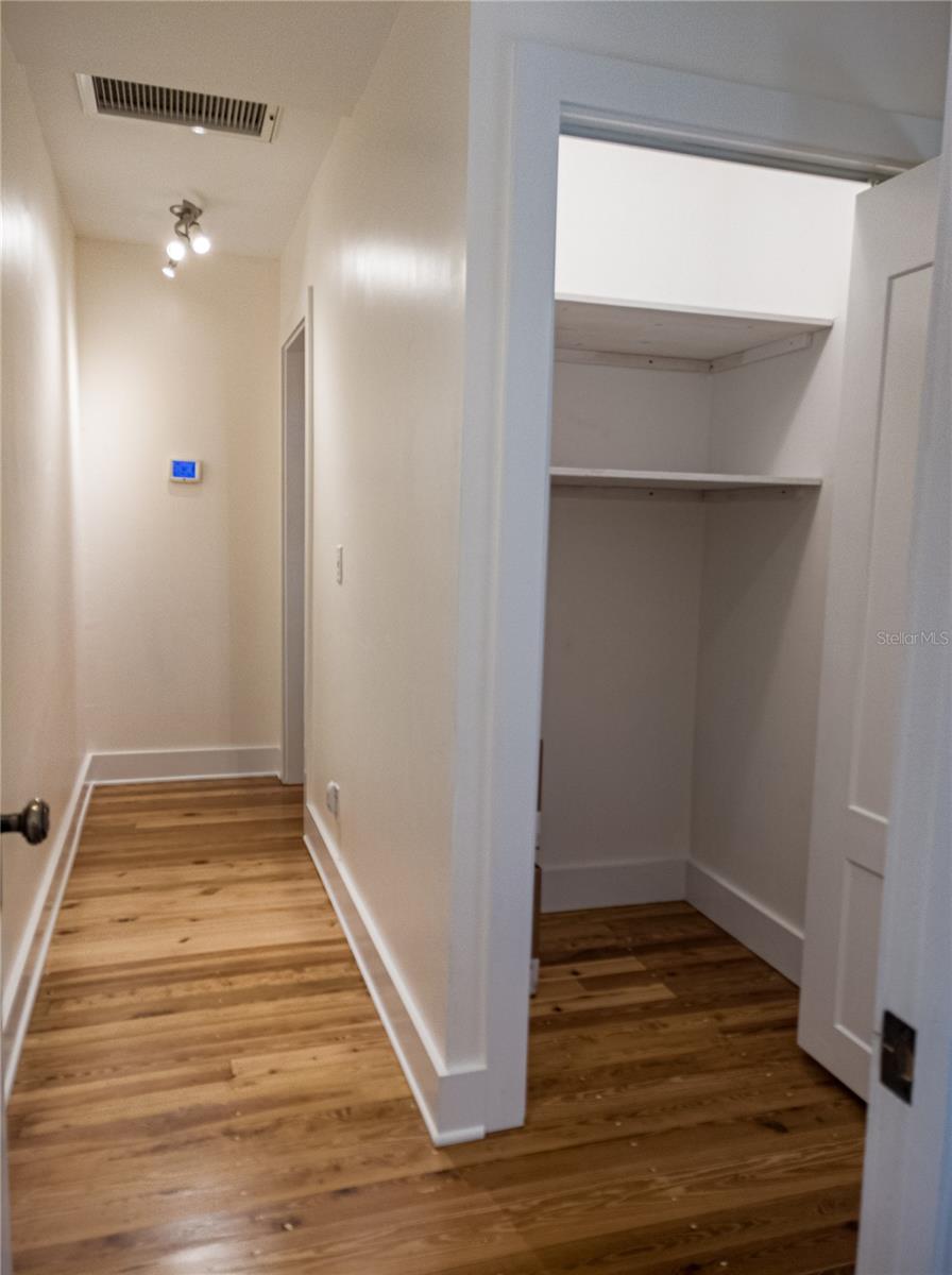 Image 31 of 43 For 515 Wilkie Street