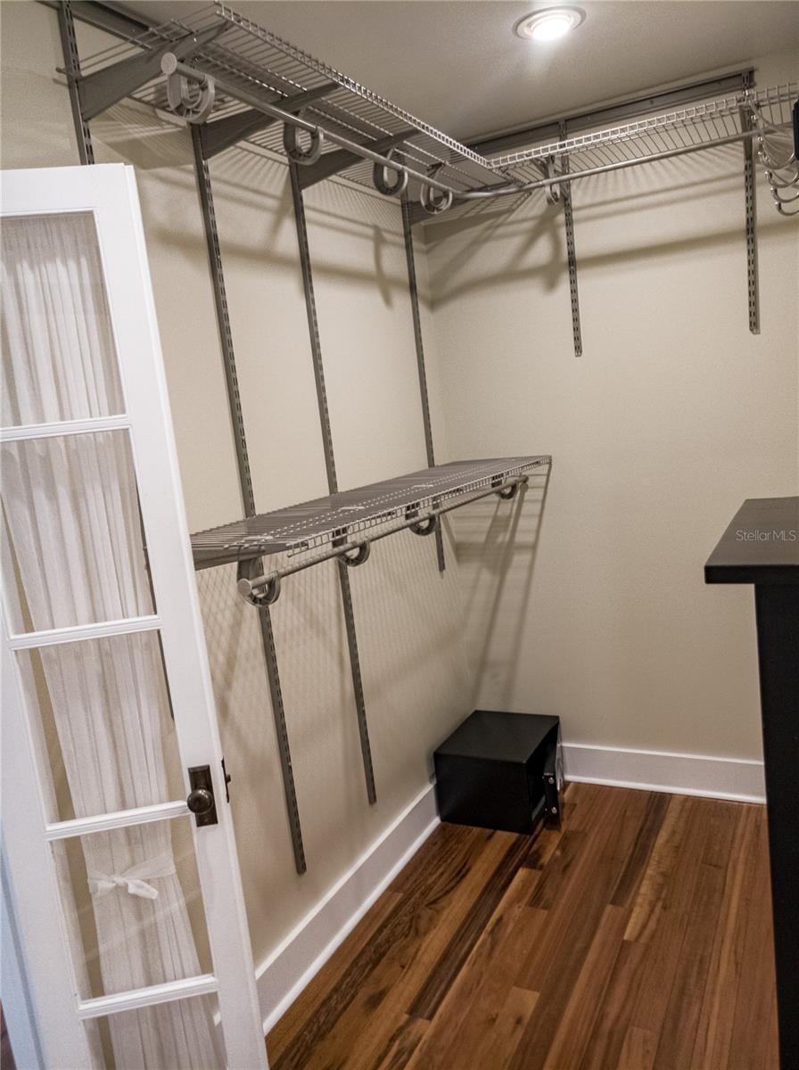 Image 34 of 43 For 515 Wilkie Street