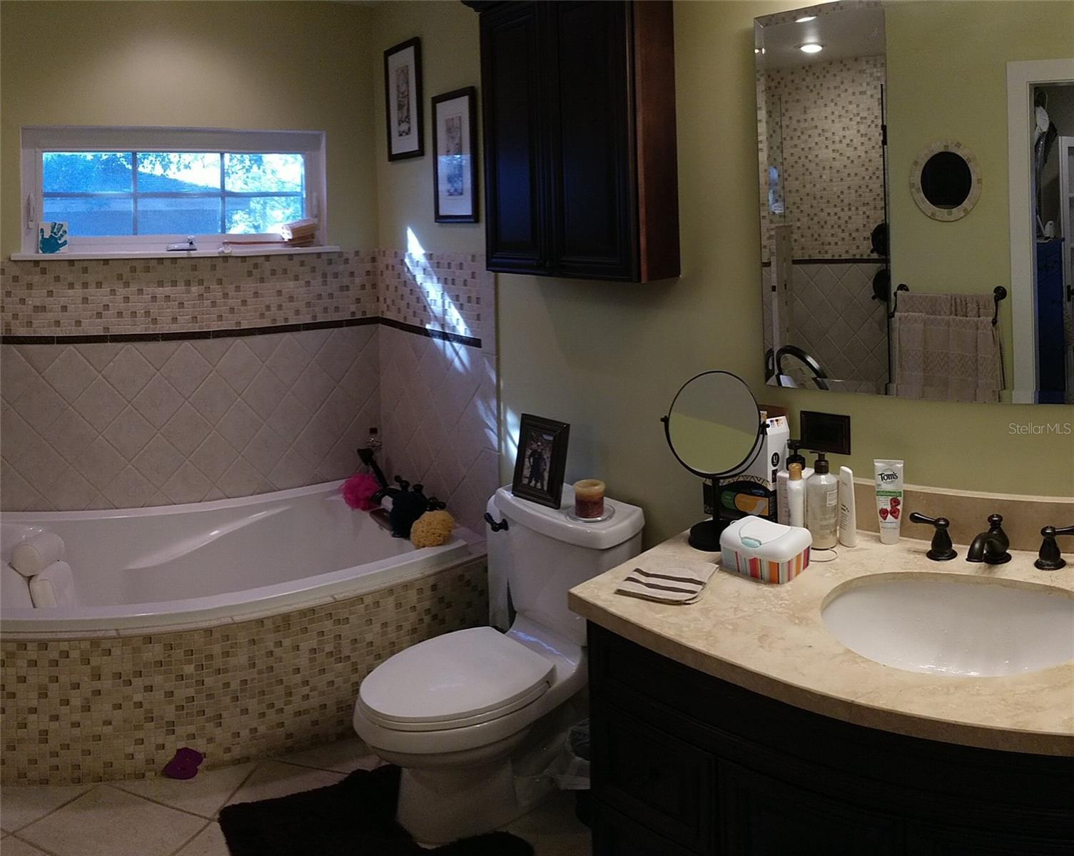 Image 6 of 43 For 515 Wilkie Street