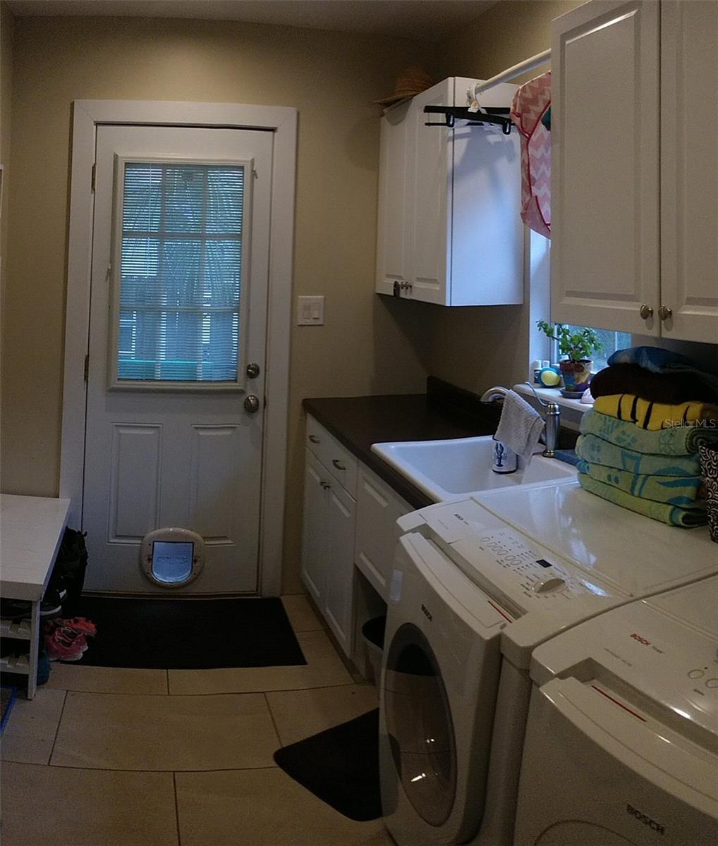 Image 7 of 43 For 515 Wilkie Street