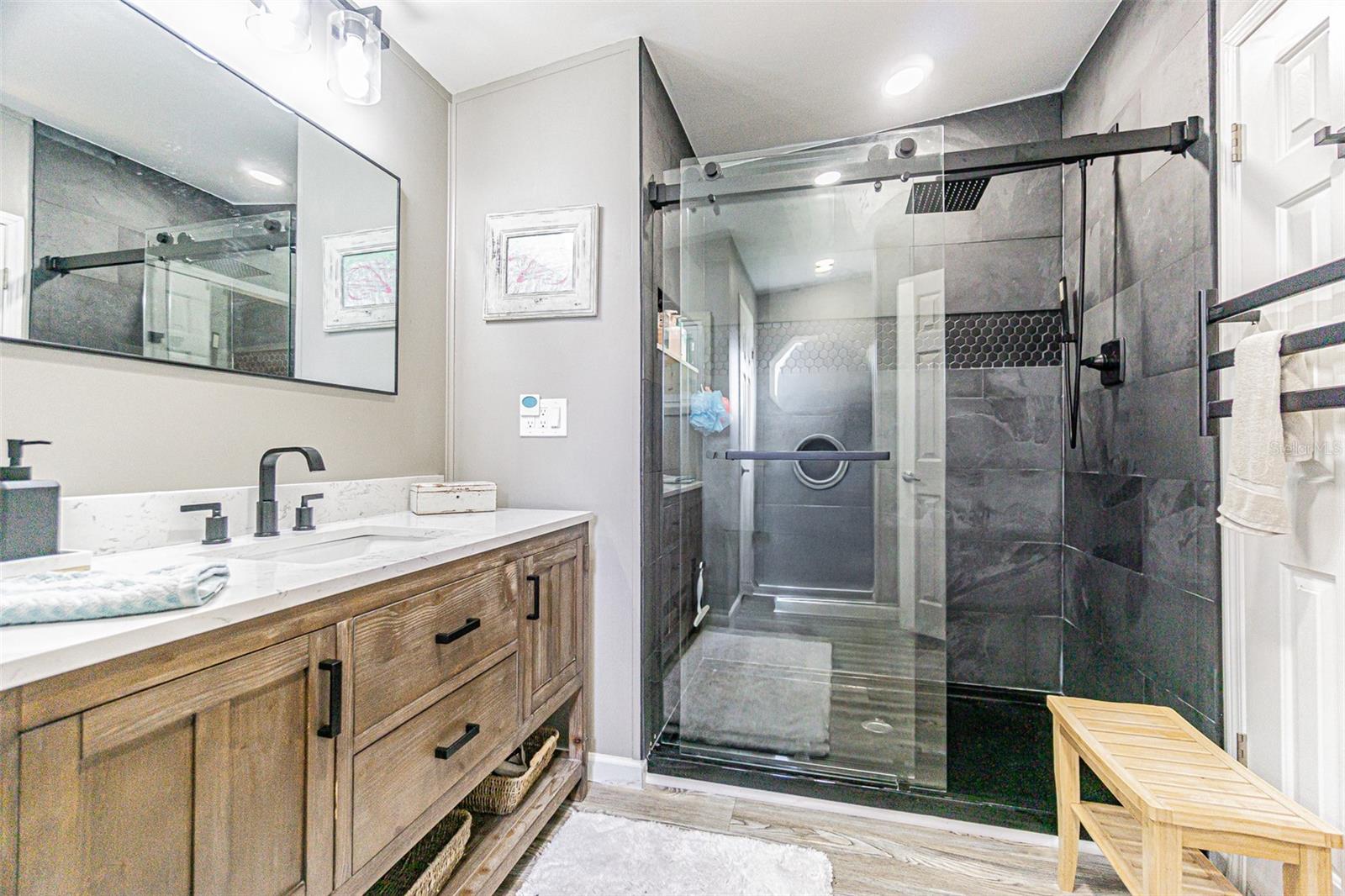 Image 15 of 33 For 37513 Campo Avenue