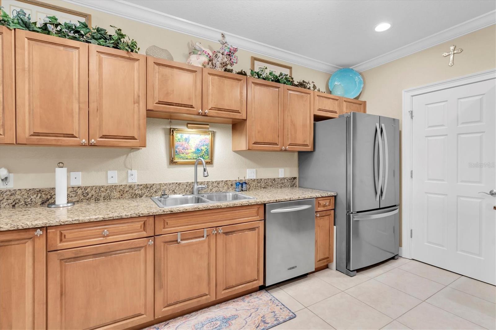 Image 12 of 42 For 300 Capri Boulevard 6