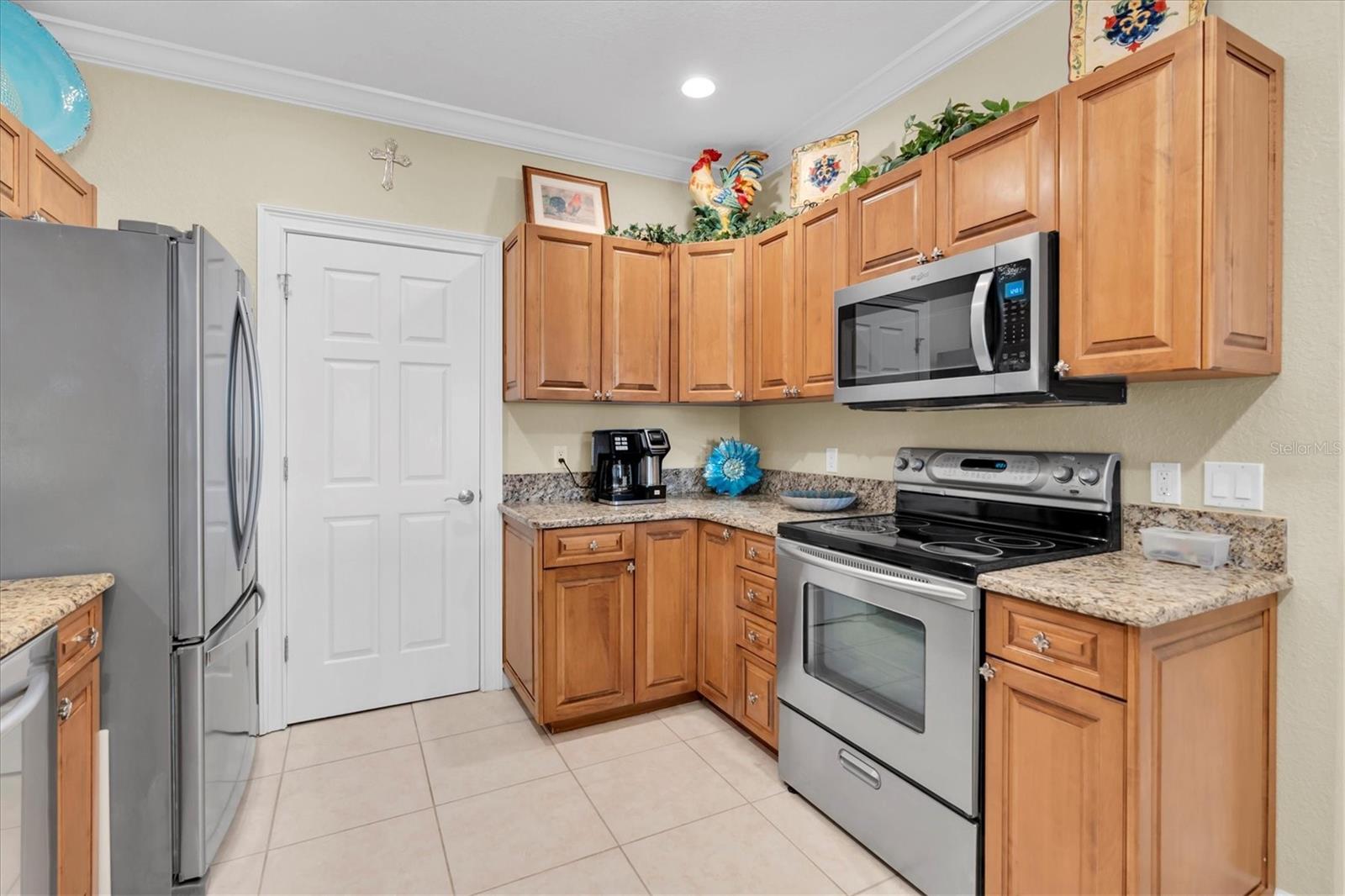 Image 13 of 42 For 300 Capri Boulevard 6