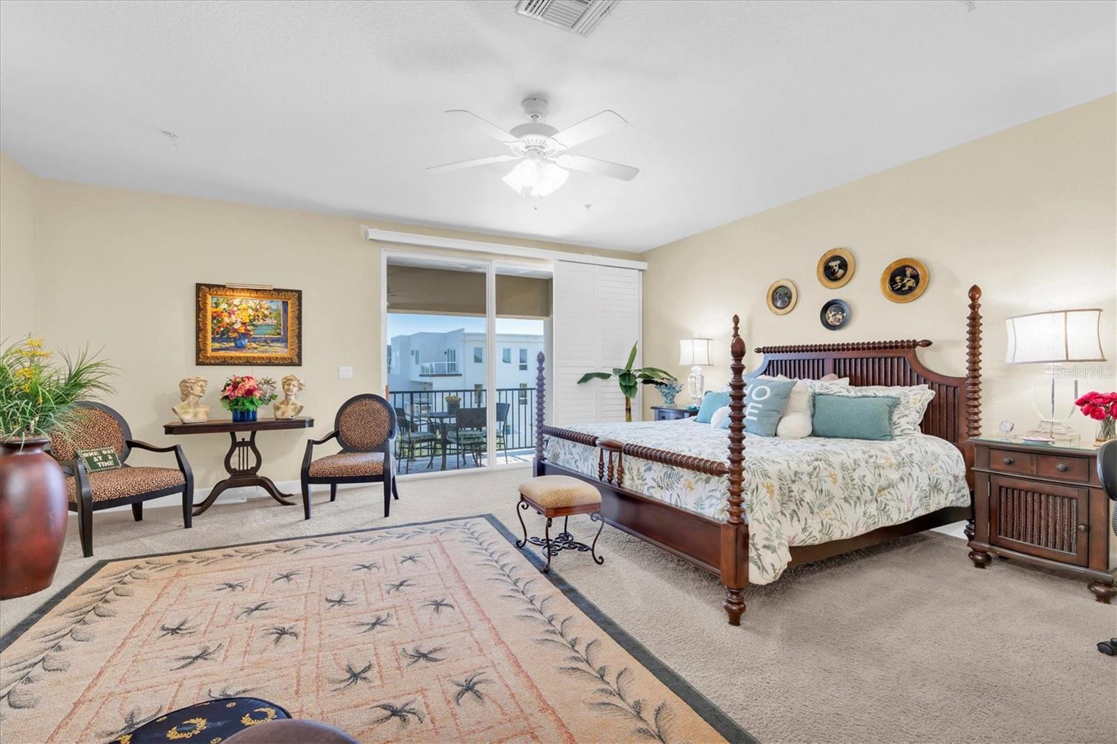 Image 20 of 42 For 300 Capri Boulevard 6