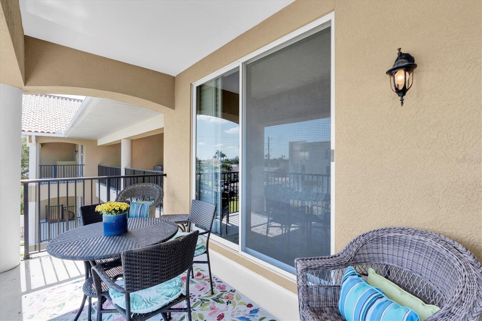 Image 23 of 42 For 300 Capri Boulevard 6