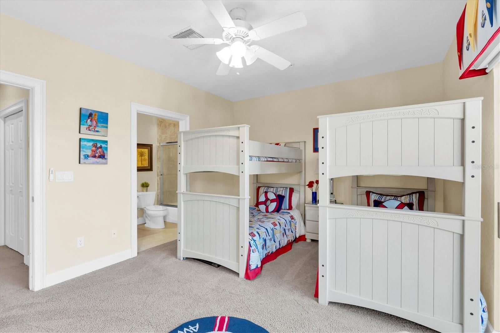 Image 29 of 42 For 300 Capri Boulevard 6