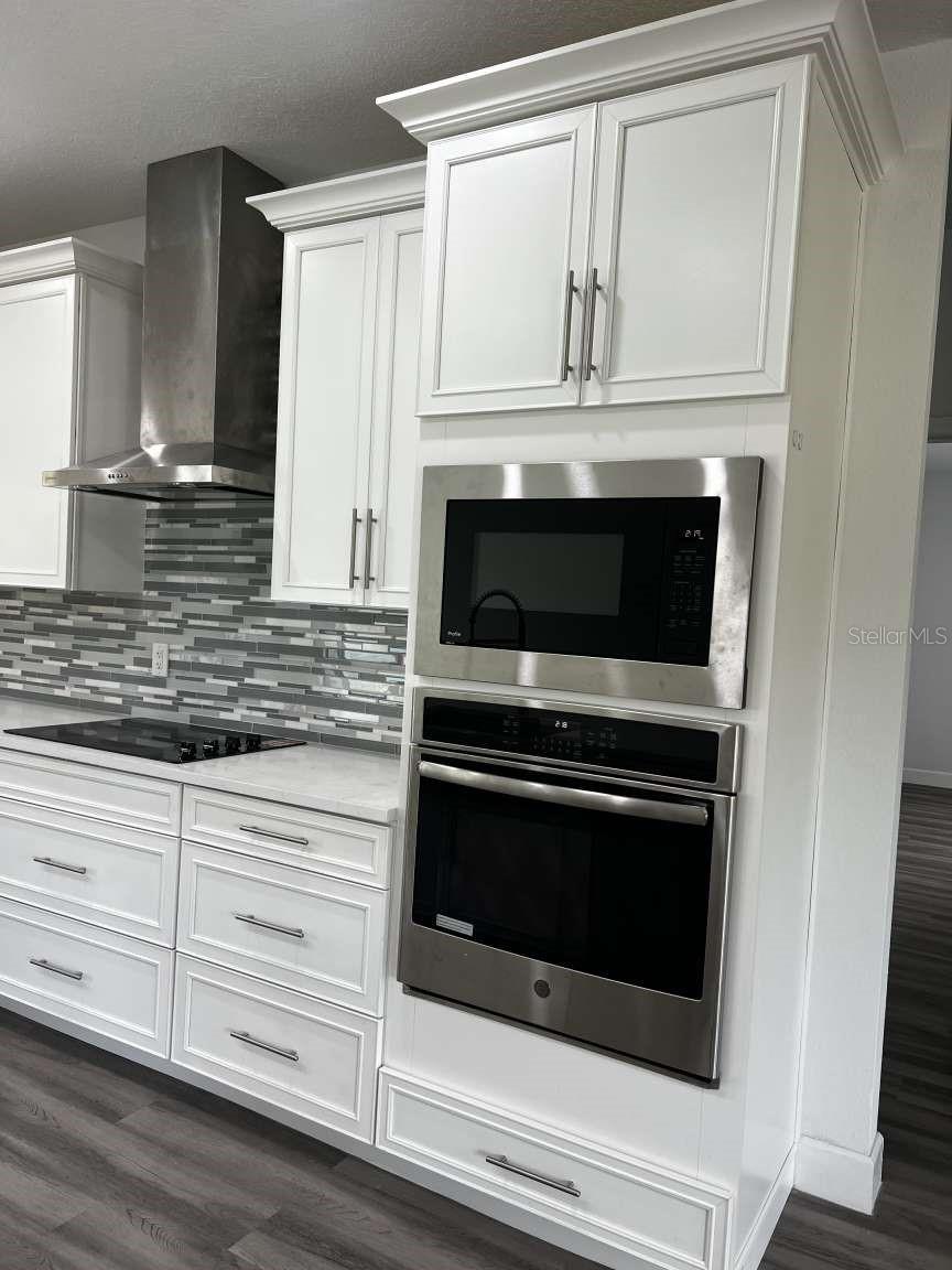 Image 3 of 10 For 32835 Forest Avenue