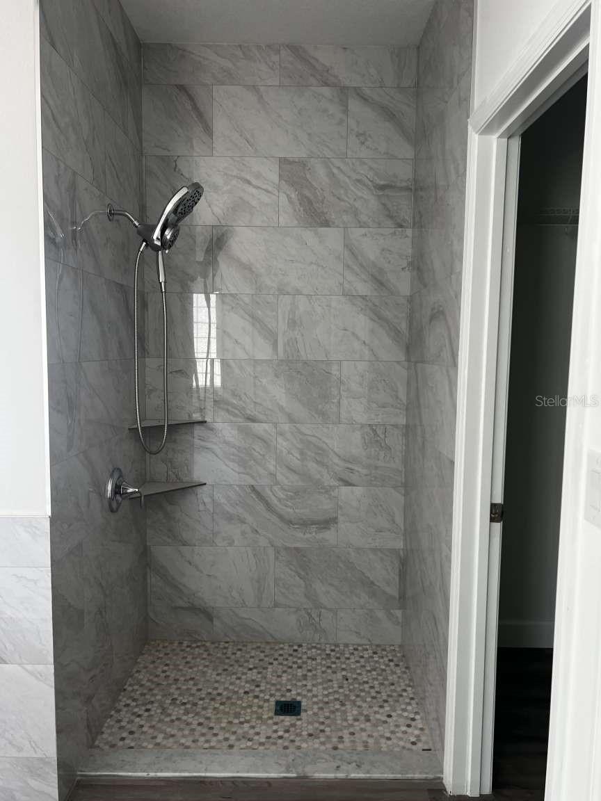 Image 7 of 10 For 32835 Forest Avenue