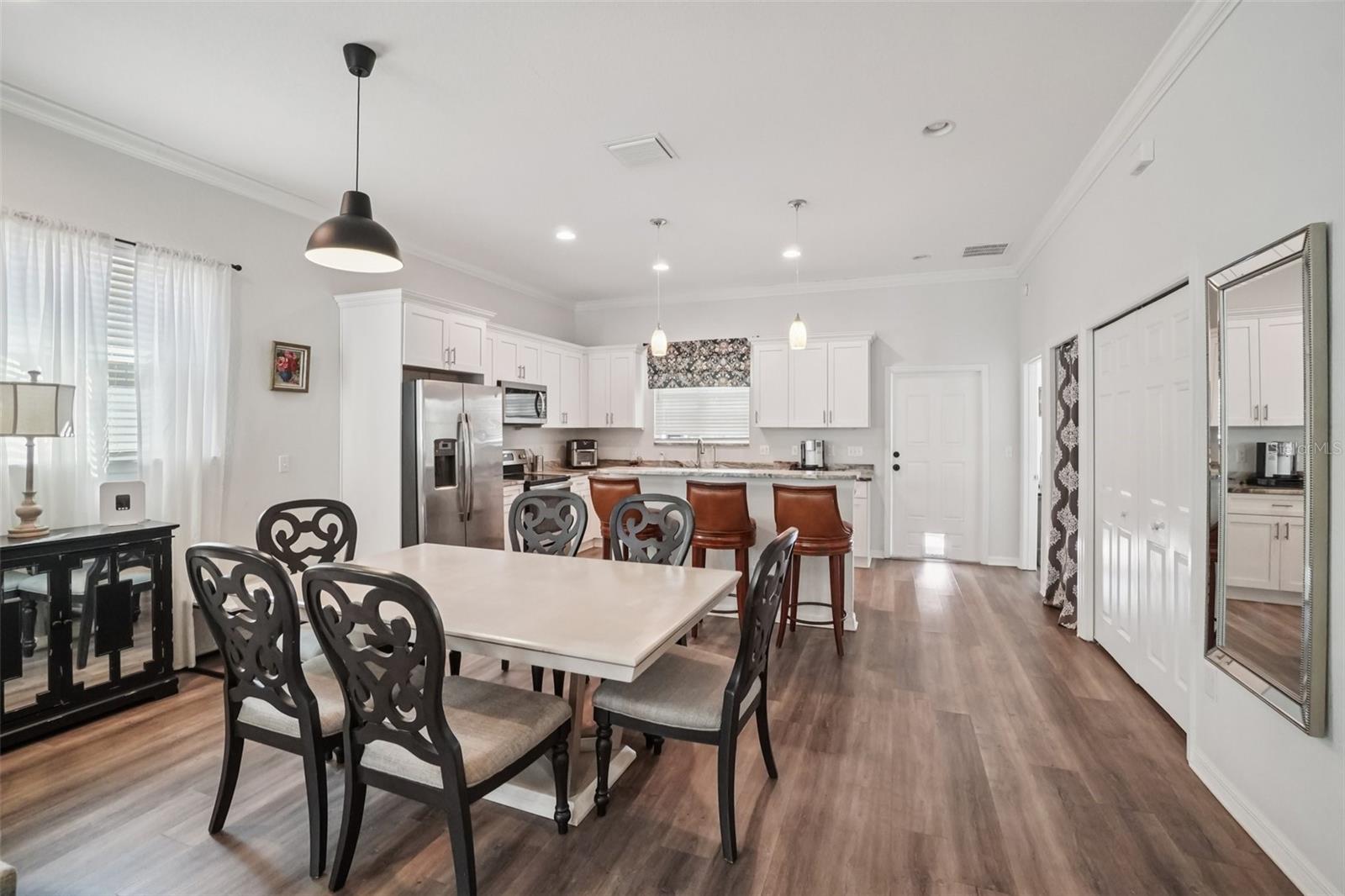 Image 6 of 21 For 154 Spruce Street