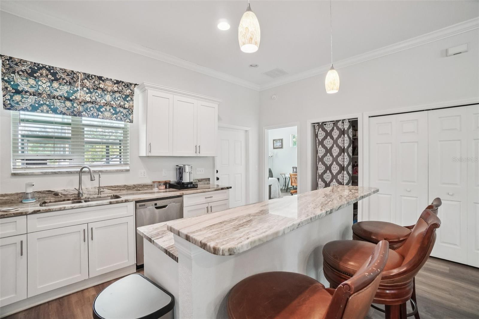 Image 8 of 21 For 154 Spruce Street