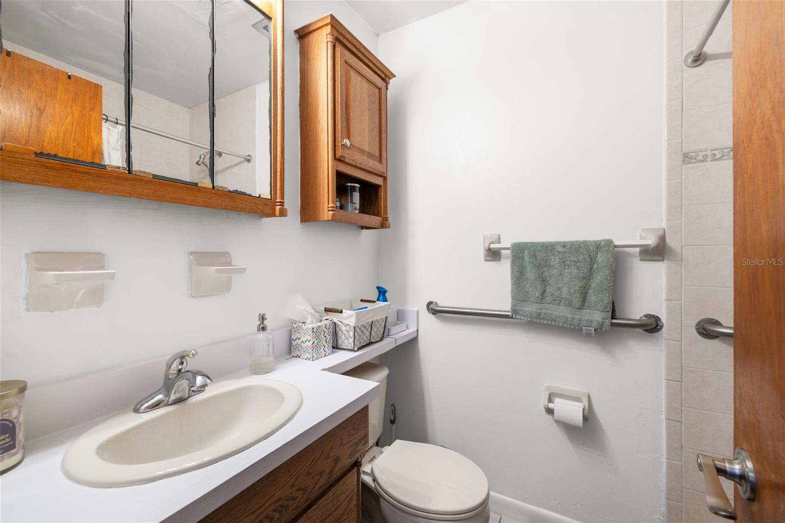 Image 11 of 22 For 7706 Elm Street