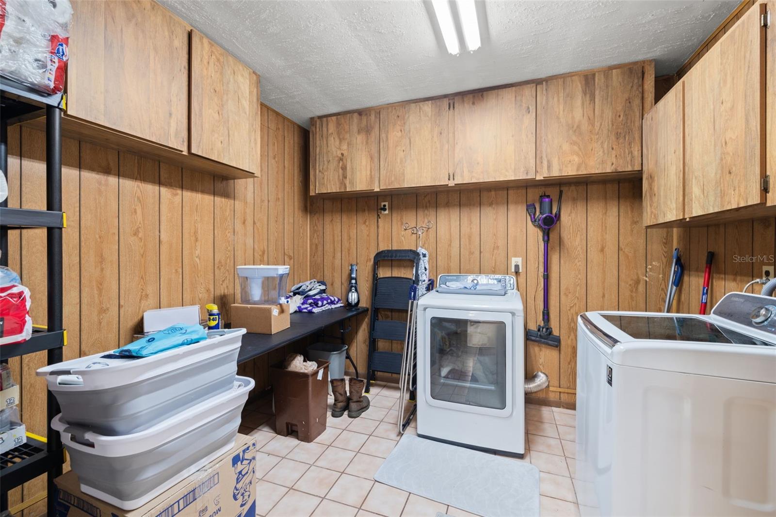 Image 17 of 22 For 7706 Elm Street