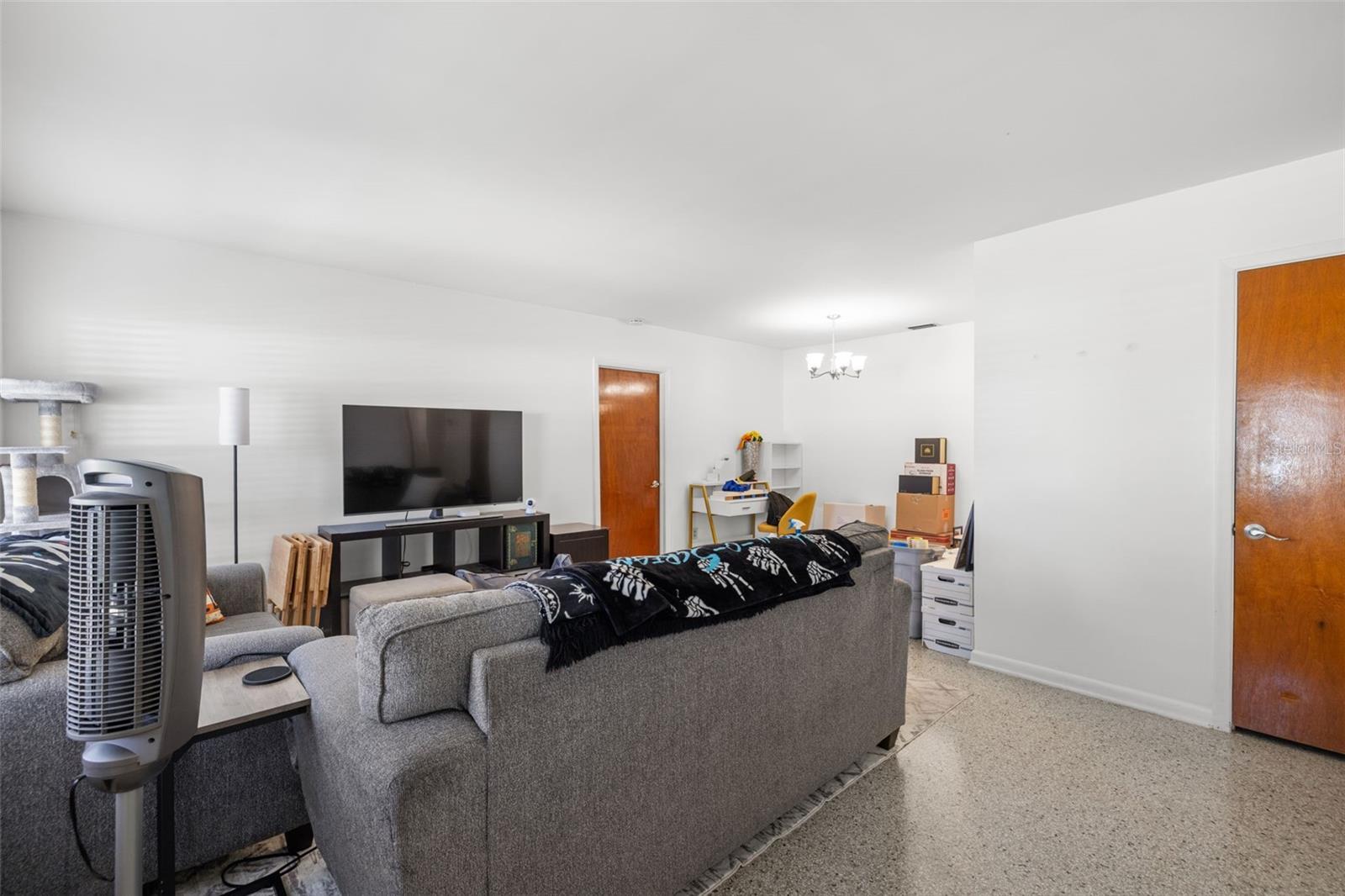 Image 3 of 22 For 7706 Elm Street