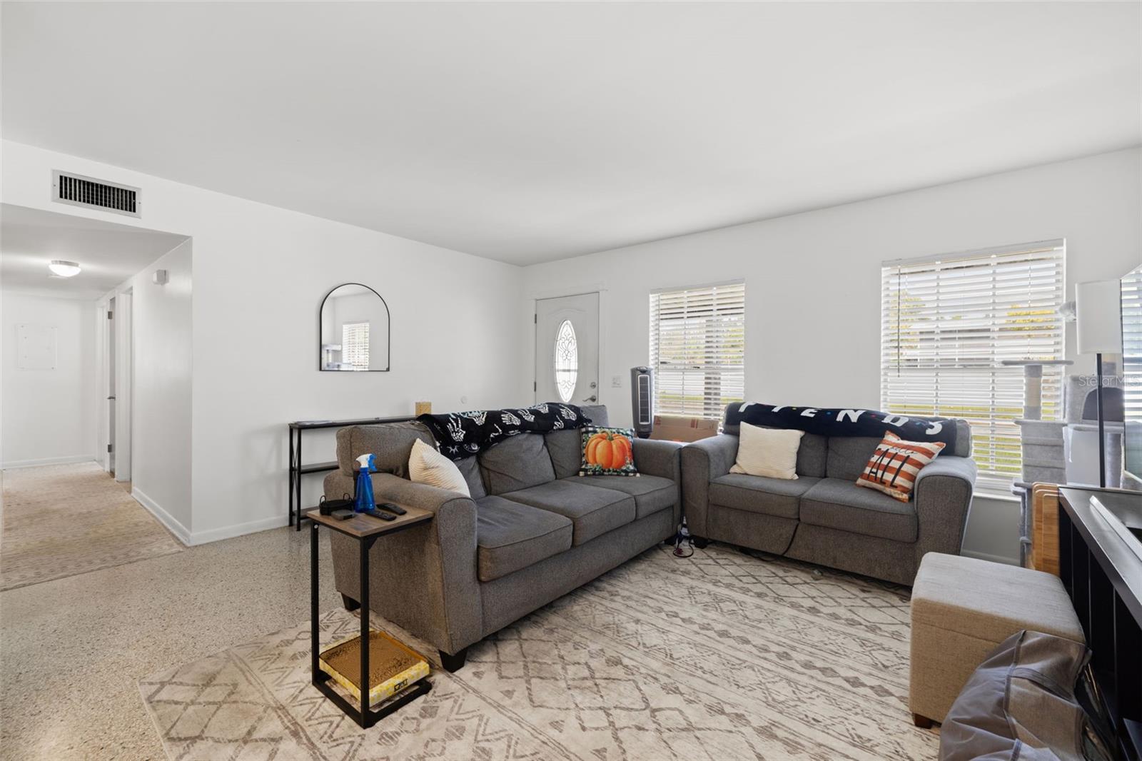 Image 4 of 22 For 7706 Elm Street