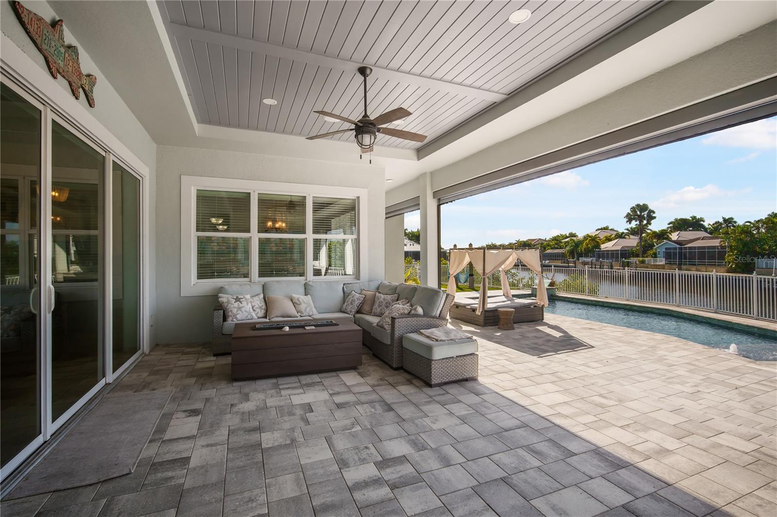 Image 23 of 38 For 718 Pinckney Drive