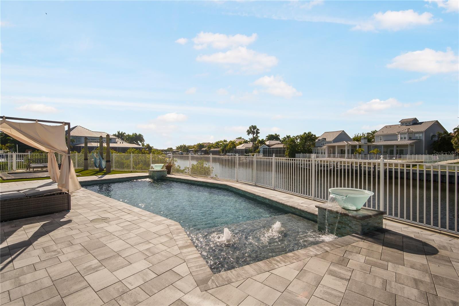 Image 25 of 38 For 718 Pinckney Drive