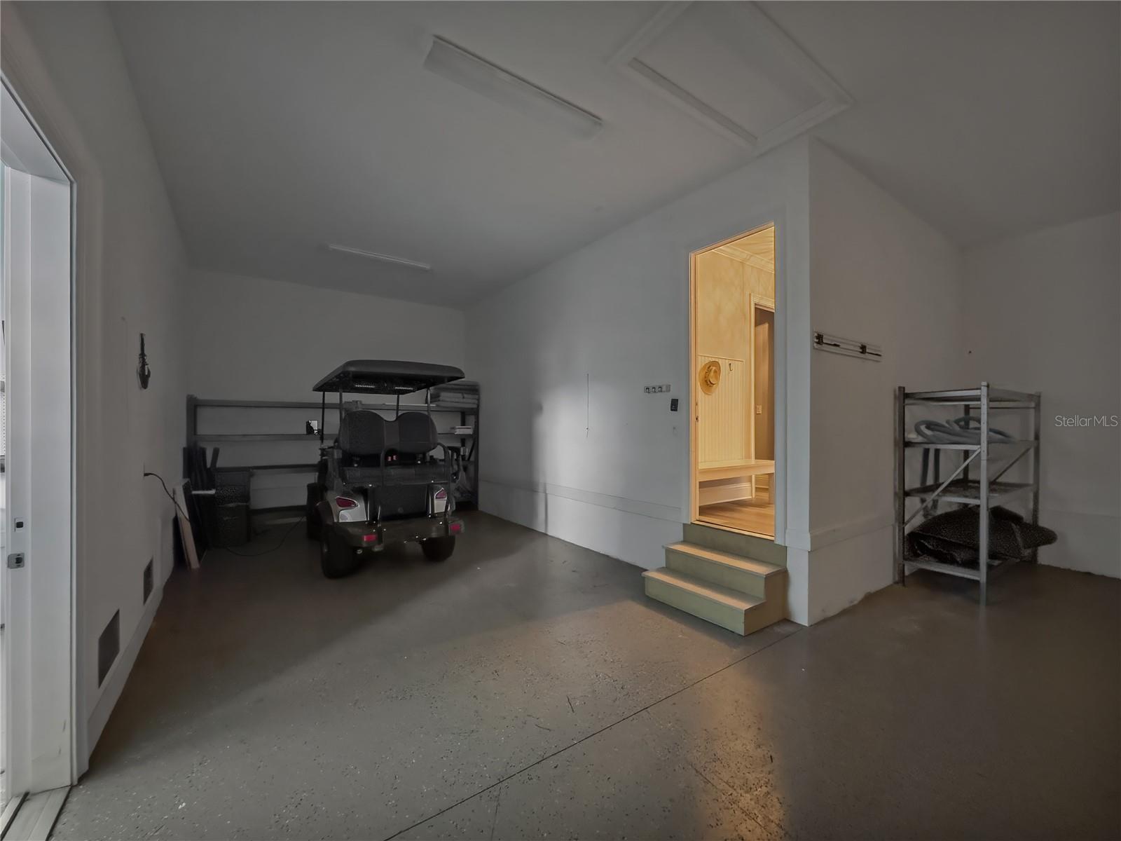 Image 28 of 38 For 718 Pinckney Drive