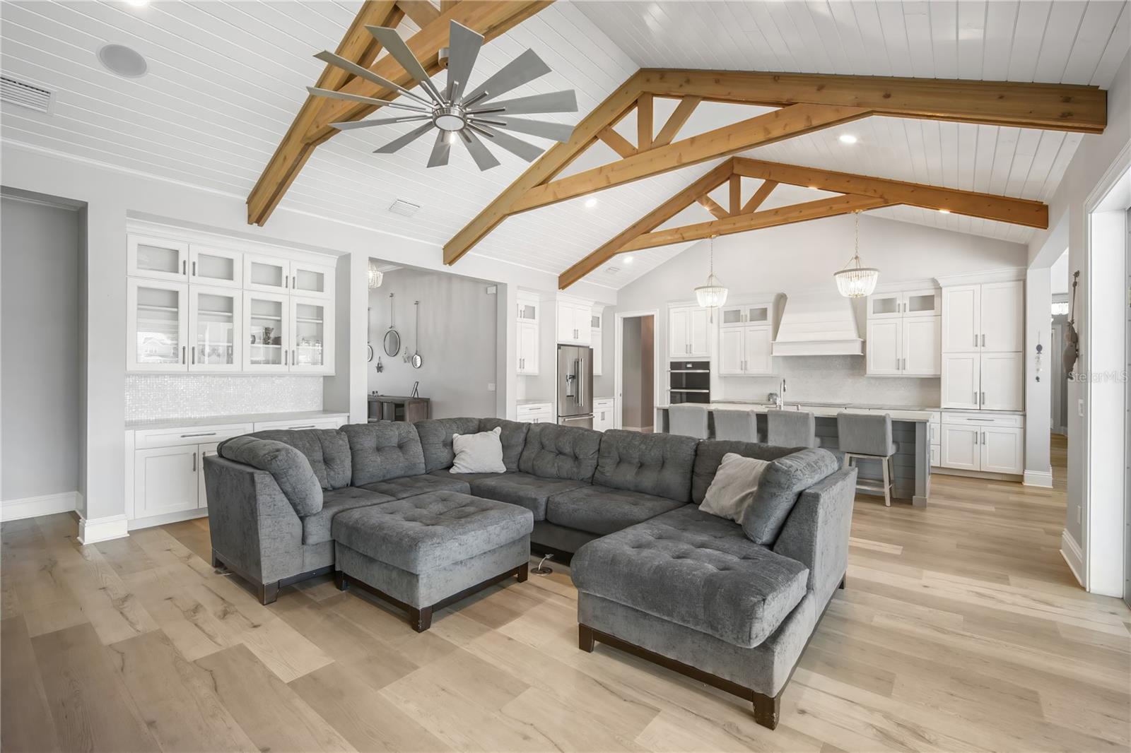 Image 7 of 38 For 718 Pinckney Drive