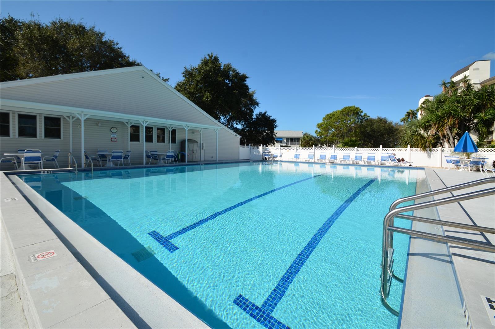 Image 43 of 69 For 11300 Harbor Way 1730