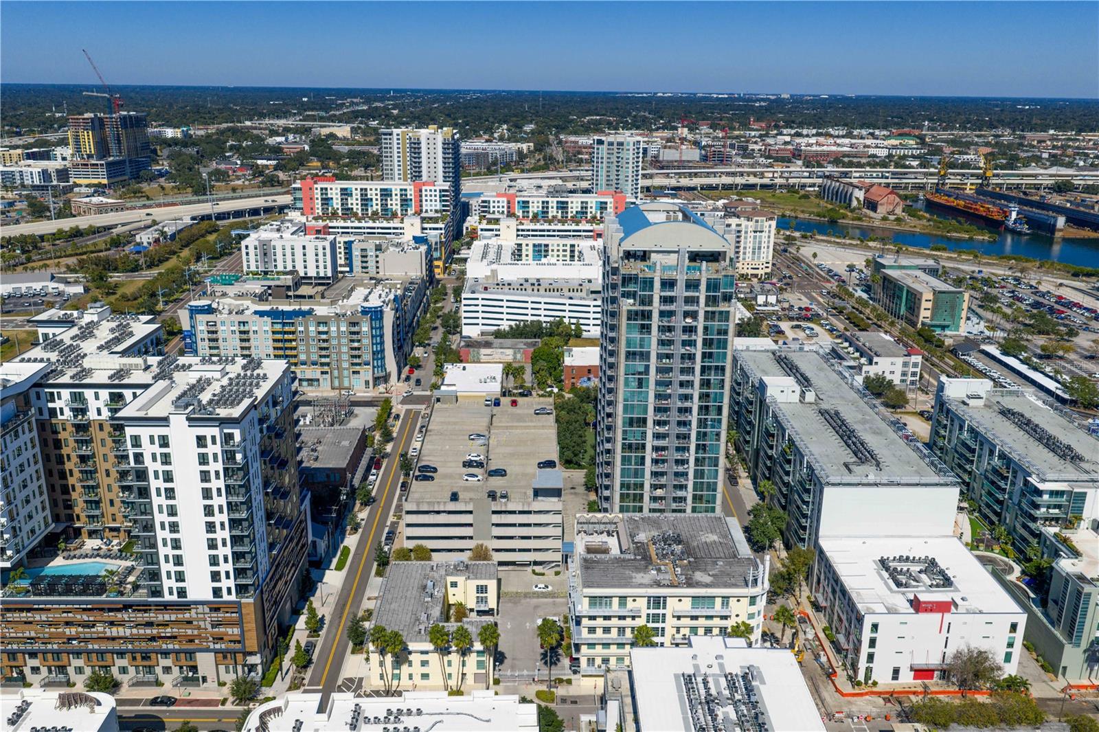 Image 30 of 37 For 1212 Whiting Street 303