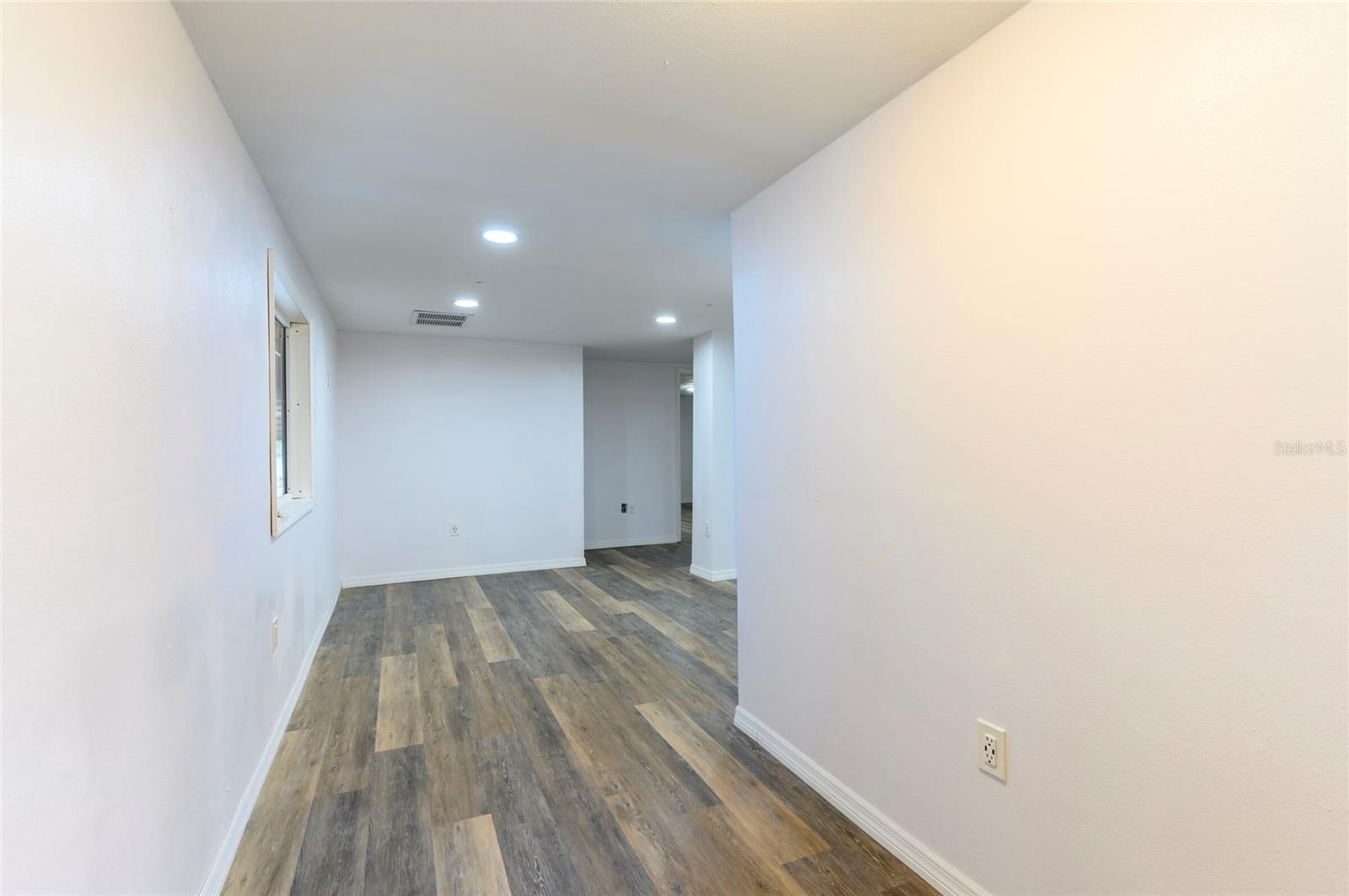 Image 19 of 47 For 6537 116th Avenue