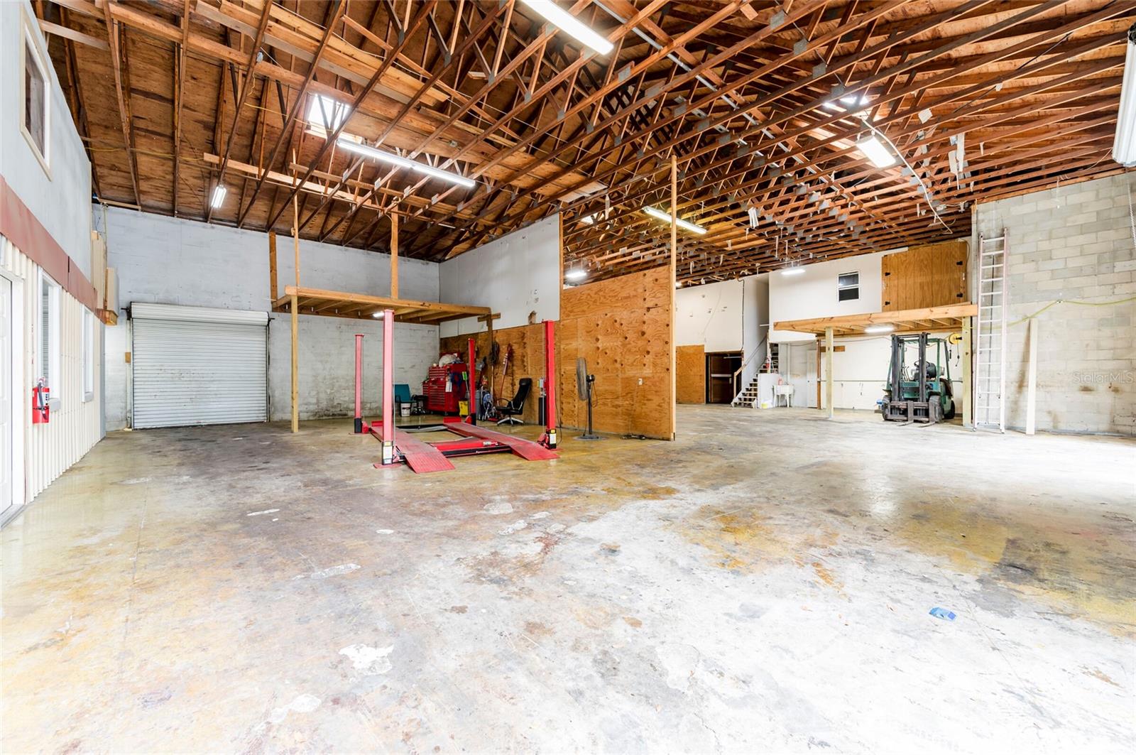 Image 30 of 47 For 6537 116th Avenue