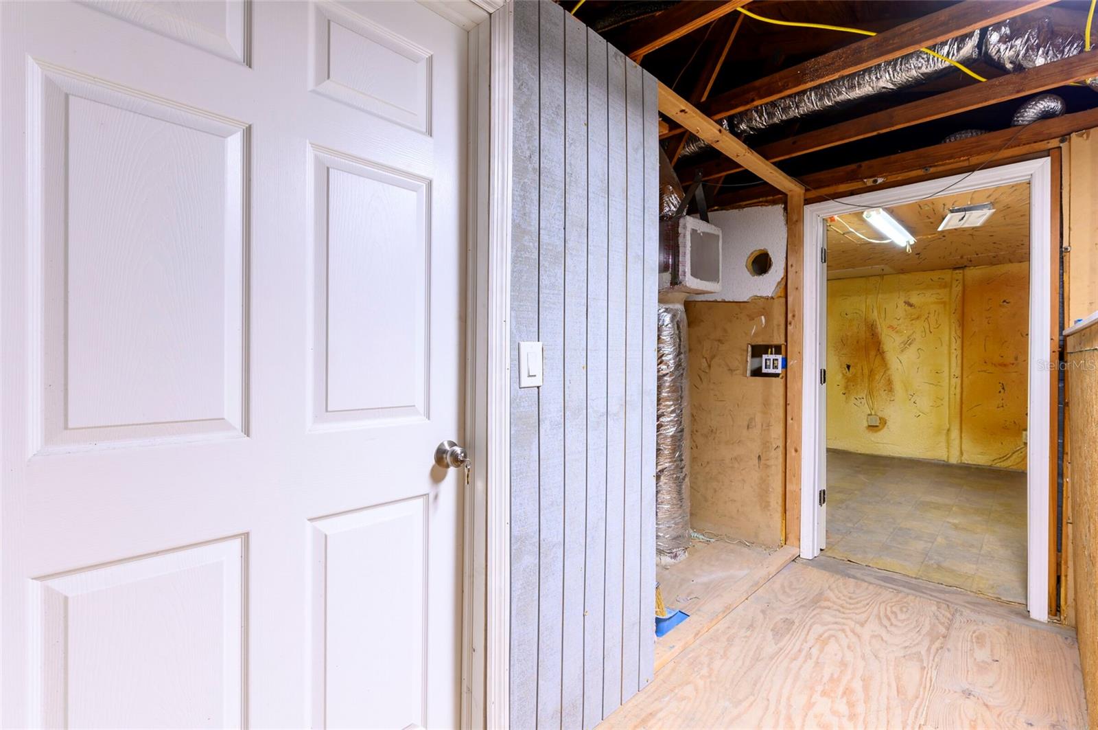 Image 34 of 47 For 6537 116th Avenue