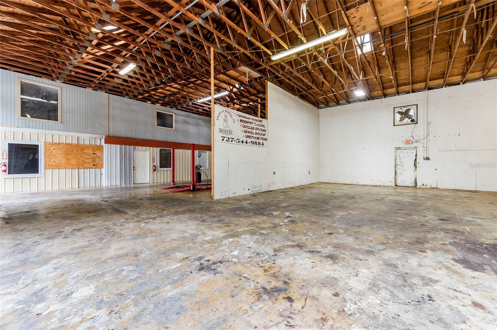 Image 38 of 47 For 6537 116th Avenue