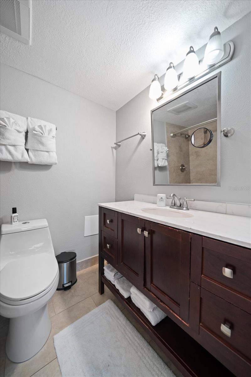 Image 24 of 53 For 1300 Gulf Boulevard 202