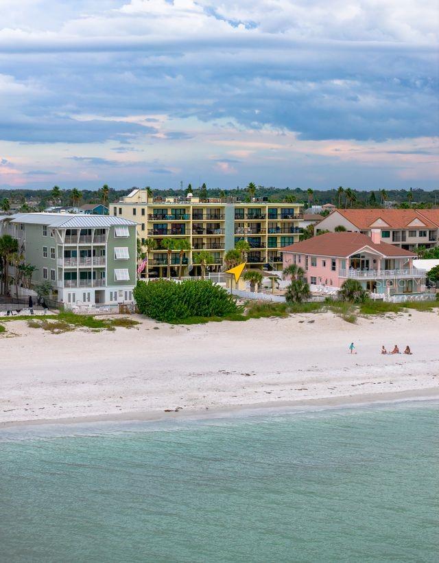 Image 43 of 53 For 1300 Gulf Boulevard 202