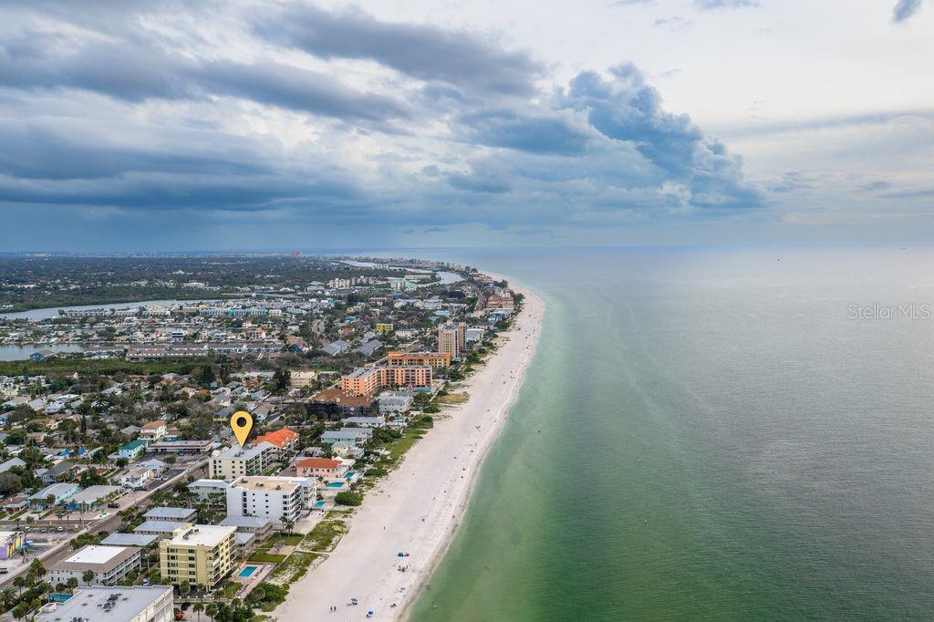 Image 48 of 53 For 1300 Gulf Boulevard 202