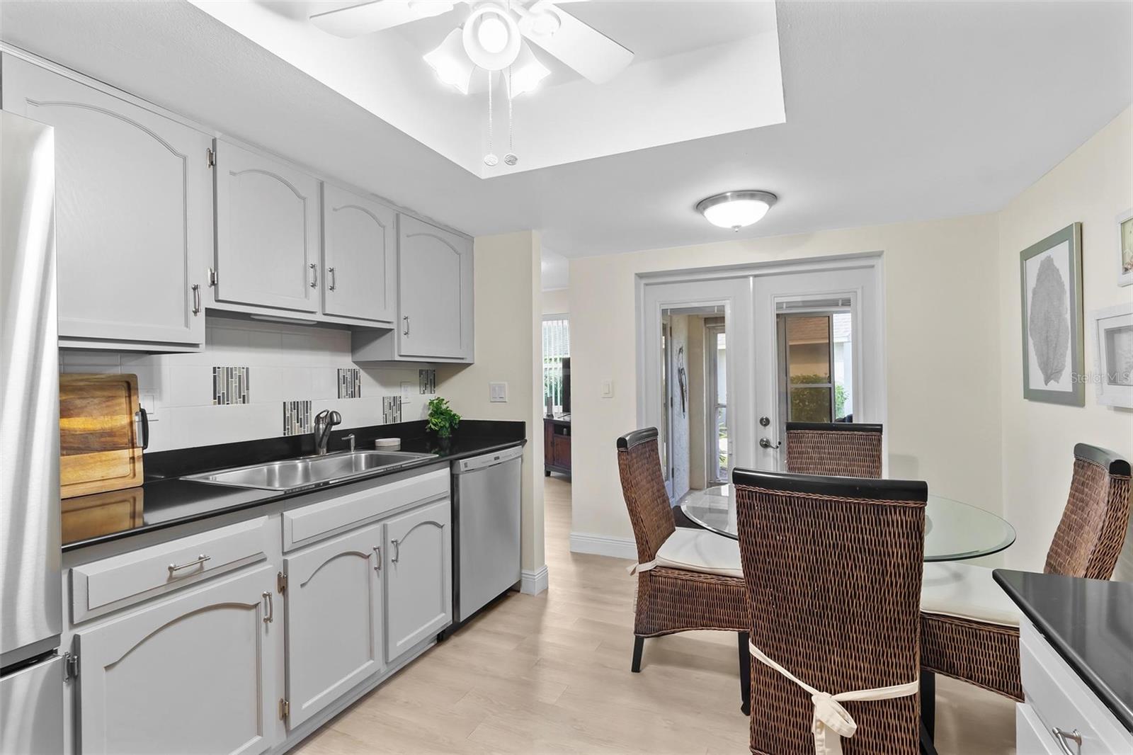 Image 10 of 26 For 3424 Annette Court 64