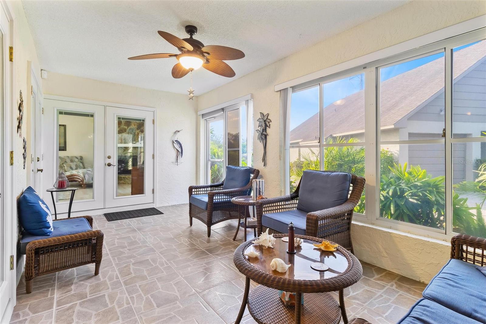 Image 13 of 26 For 3424 Annette Court 64