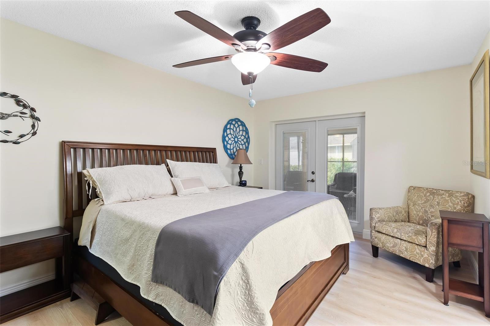 Image 17 of 26 For 3424 Annette Court 64