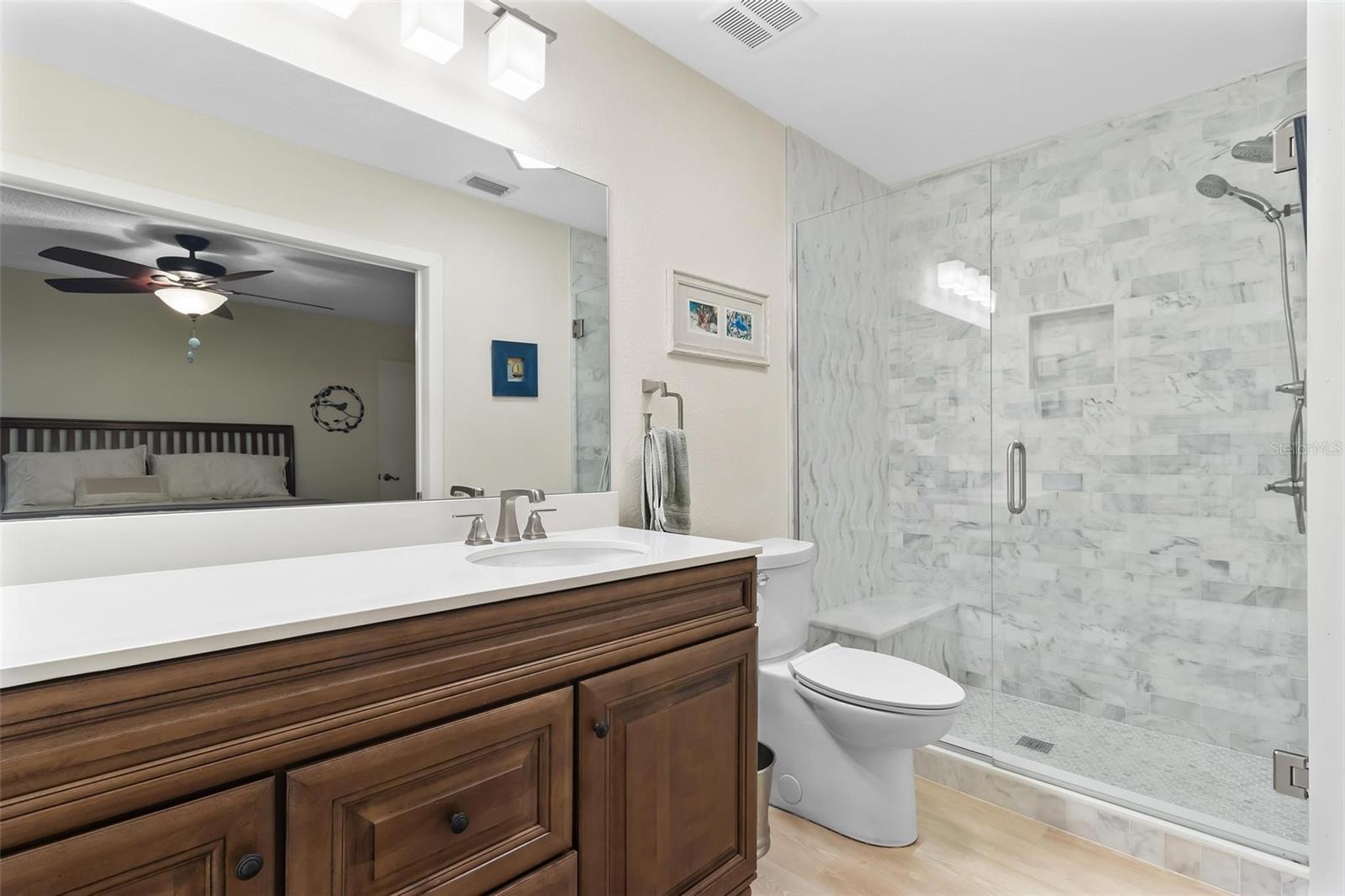 Image 18 of 26 For 3424 Annette Court 64