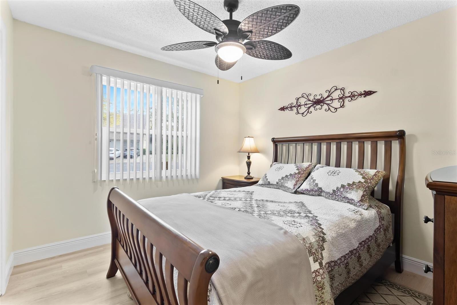 Image 20 of 26 For 3424 Annette Court 64