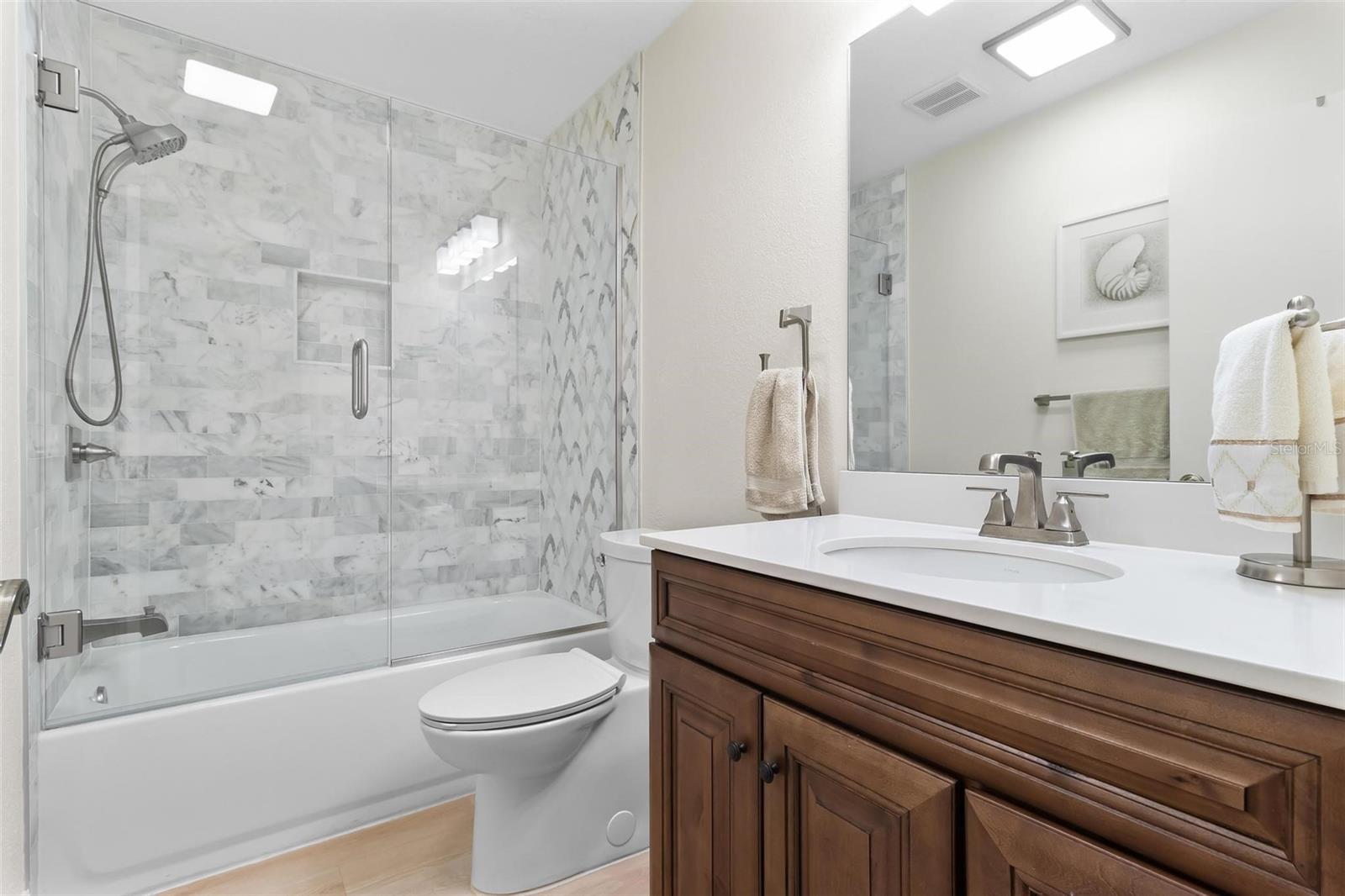 Image 21 of 26 For 3424 Annette Court 64