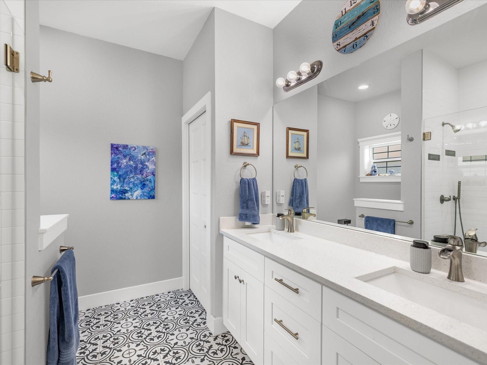 Image 16 of 36 For 1509 Caracas Street