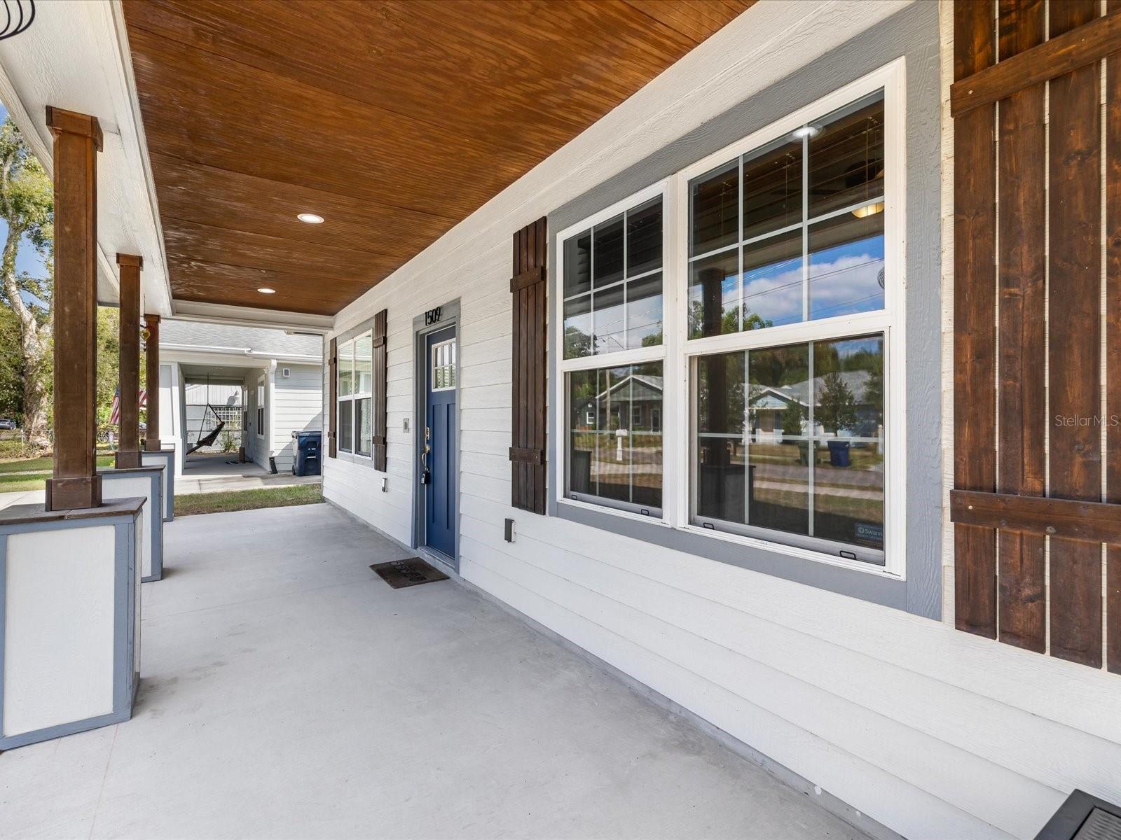 Image 3 of 36 For 1509 Caracas Street