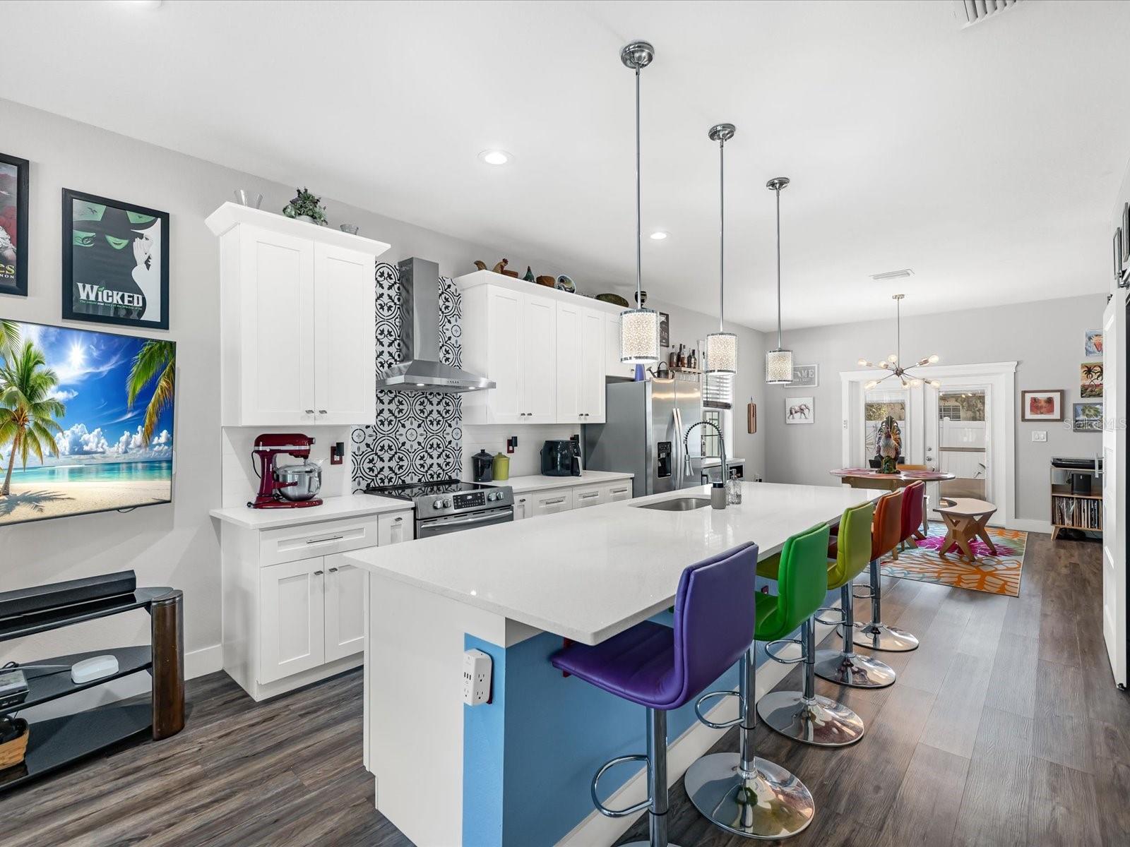 Image 4 of 36 For 1509 Caracas Street