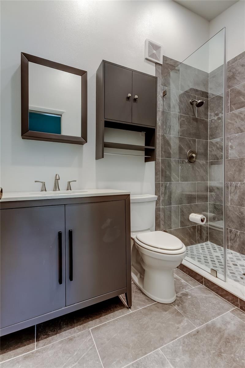 Image 18 of 35 For 7705 Willow Park Drive