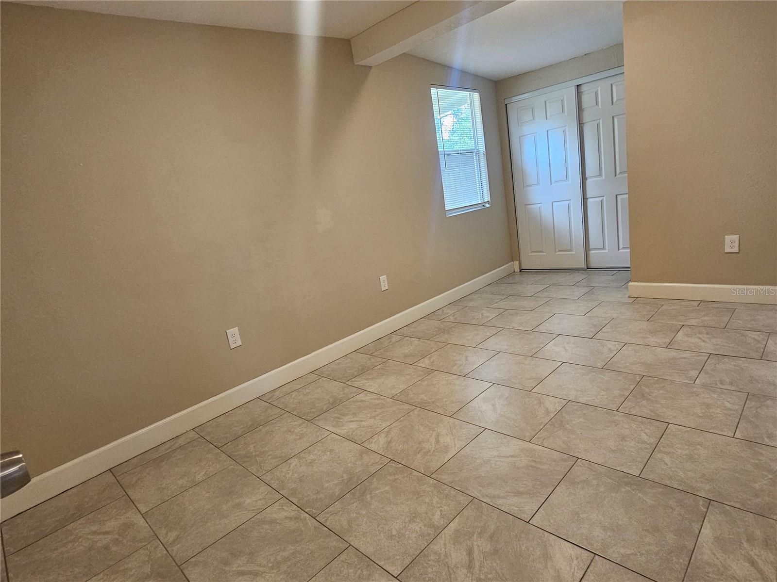 Image 4 of 10 For 5314 Oakwood Court 27