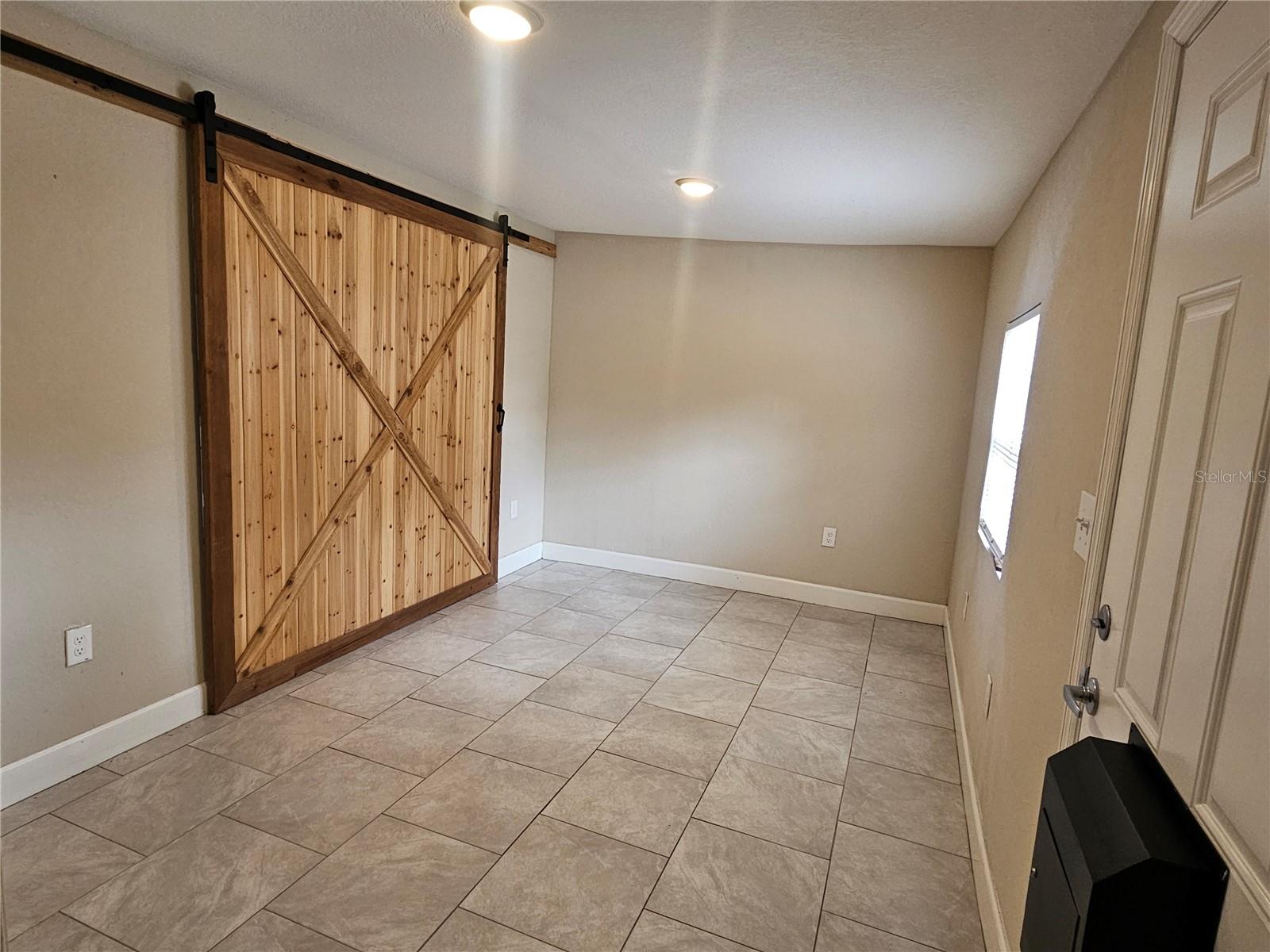 Image 6 of 10 For 5314 Oakwood Court 27