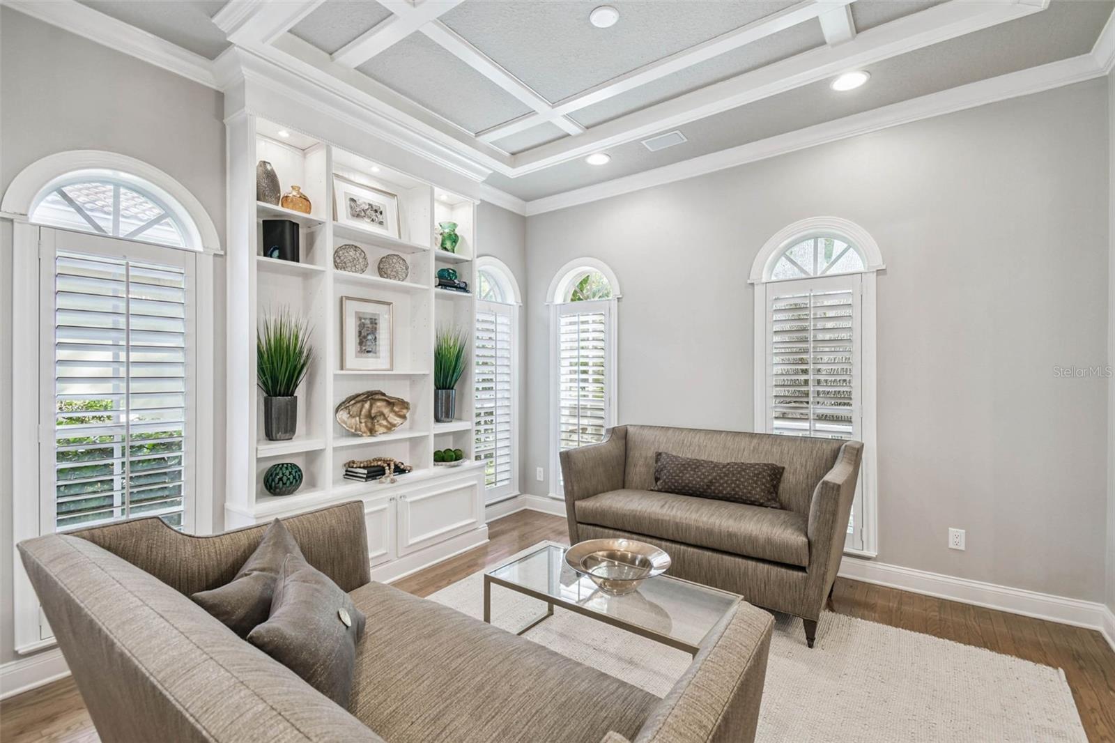 Image 14 of 86 For 1913 Floresta View Drive