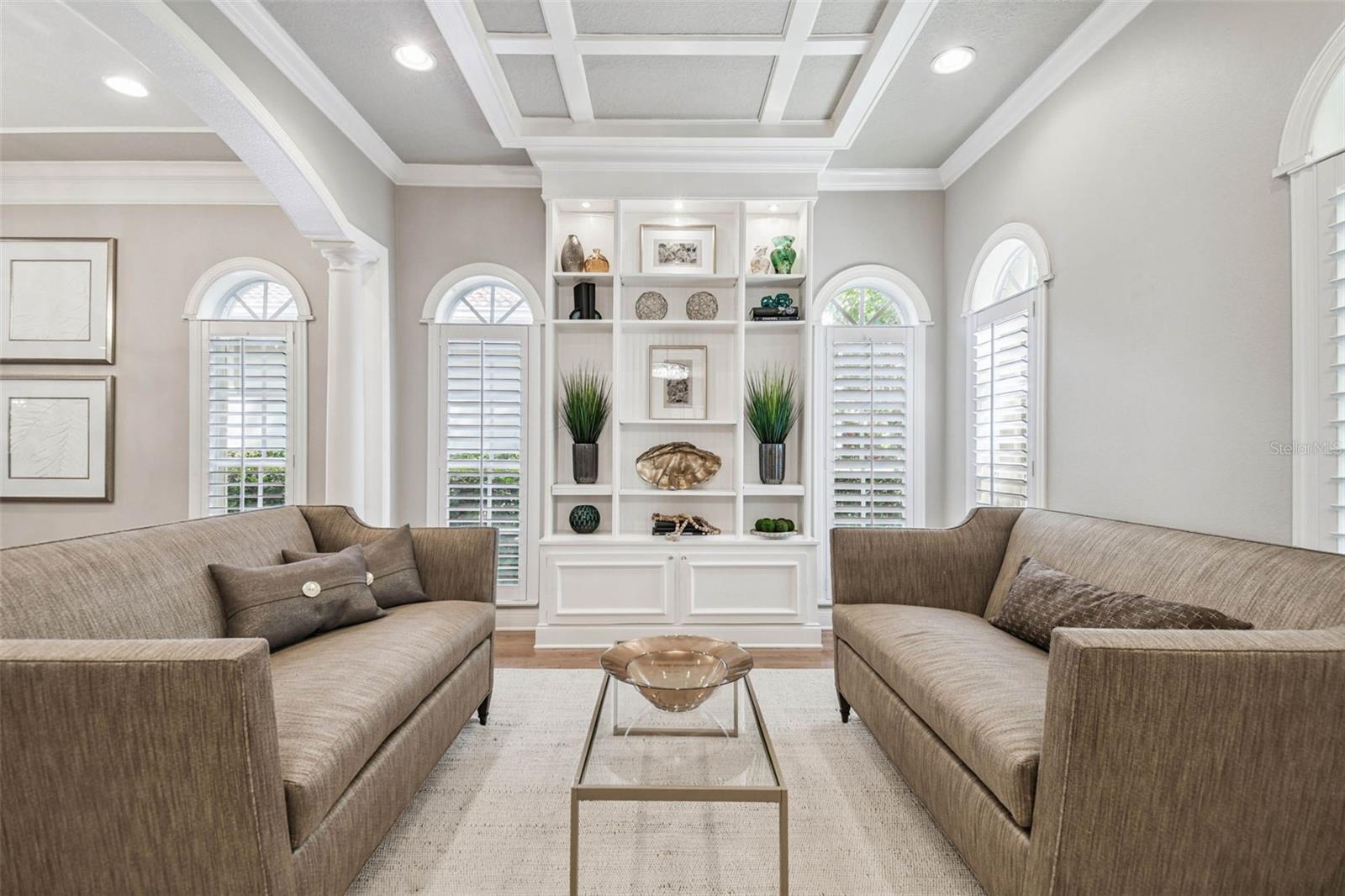 Image 15 of 86 For 1913 Floresta View Drive