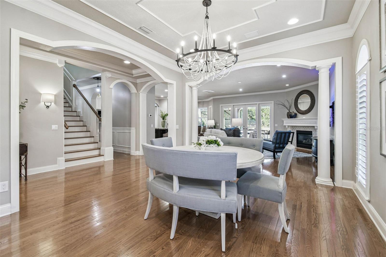 Image 19 of 86 For 1913 Floresta View Drive