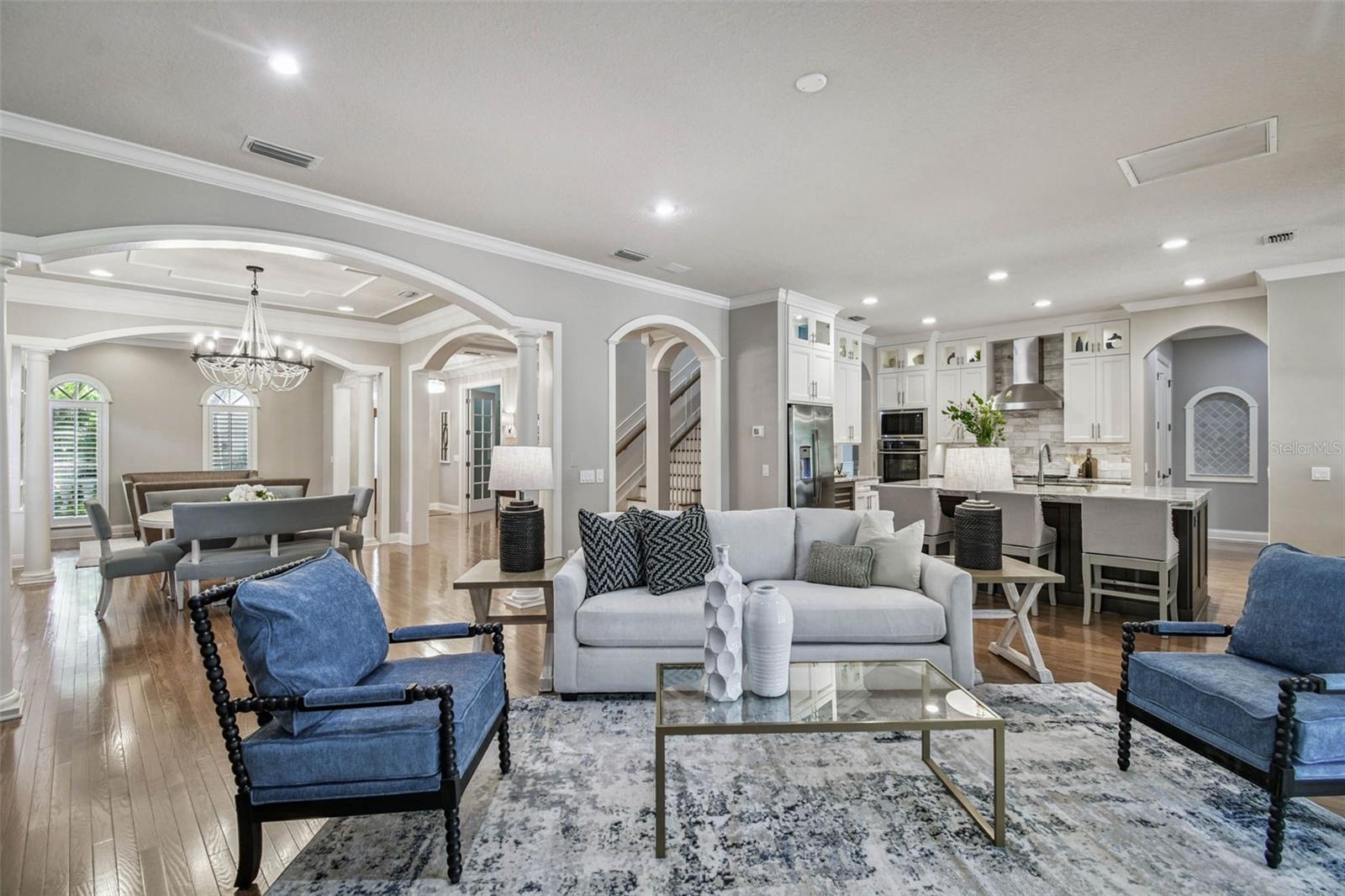 Image 23 of 86 For 1913 Floresta View Drive