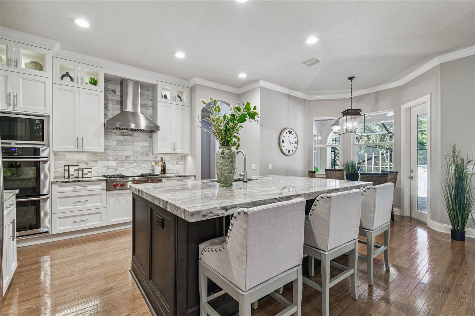 Image 24 of 86 For 1913 Floresta View Drive